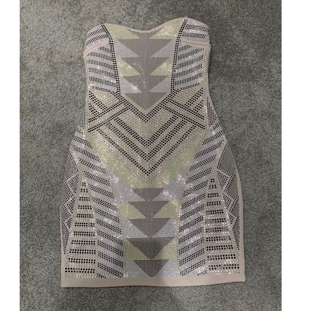 Strapless dress